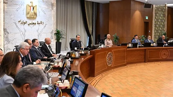 مصر تتهيأ لمواجهة “التحديات المقبلة”.. الحكومة تدعم المشاريع الصغيرة.. وخطة هامة لتجنب انقطاع الكهرباء.. ومفاجآت جديدة قادمة. مصر تتهيأ لمواجهة “التحديات المقبلة”.. الحكومة تدعم المشاريع الصغيرة.. وخطة هامة لتجنب انقطاع الكهرباء.. ومفاجآت جديدة قادمة.