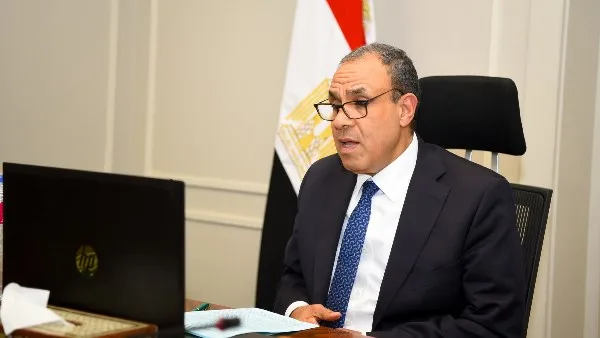 عبد العاطي يتحدث مباشرة مع الجالية المصرية في المملكة المتحدة: تعزيز الروابط ومساندة الوطنين في الخارج عبد العاطي يتحدث مباشرة مع الجالية المصرية في المملكة المتحدة: تعزيز الروابط ومساندة الوطنين في الخارج