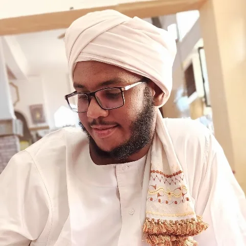 أنا متأكد أن القوة الدافعة وراء القضايا في الإعلام هي القحاتة. أنا متأكد أن القوة الدافعة وراء القضايا في الإعلام هي القحاتة.