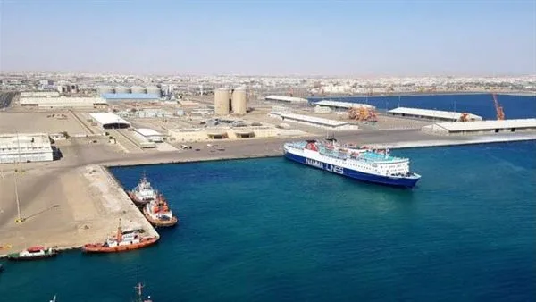 نقل 9 آلاف طن من البضائع و573 شاحنة عبر موانئ البحر الأحمر نقل 9 آلاف طن من البضائع و573 شاحنة عبر موانئ البحر الأحمر