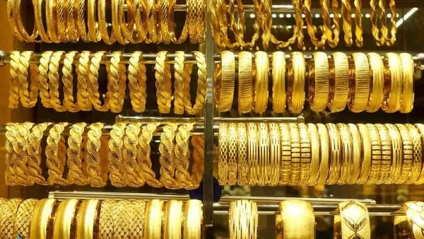 ضوابط بيع الذهب بالتقسيط من خلال المصارف.. الإفتاء توضح التفاصيل ضوابط بيع الذهب بالتقسيط من خلال المصارف.. الإفتاء توضح التفاصيل