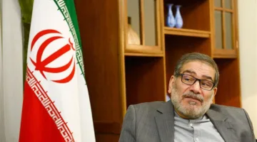 الإعلام الإيراني: شمخاني يتواجد على قيد الحياة وحالته الصحية مستقرة (صورة)