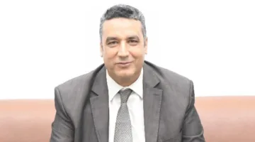 محافظ قنا يتباحث بشأن الخطط المستقبلية مع المدير الجديد للطب البيطري