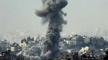 مدينة حيفا، مركز استراتيجي يضم أكبر ميناء بحري ومصفاة نفط في إسرائيل، تعرضت لهجمات صاروخية إيرانية