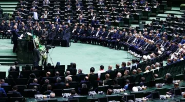 جدل في إيران بشأن الخروج من معاهدة حظر انتشار الأسلحة النووية