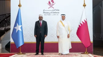 نائب رئيس مجلس الوزراء ووزير الدولة للدفاع يلتقي مع وزير الدفاع الصومالي