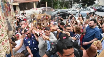 وصول ذخائر القديسة تريز الطفل يسوع إلى حارة صخر في لبنان