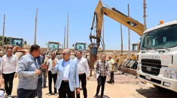 محافظ المنيا يزور الحملة الميكانيكية فجأة ويؤكد ضرورة تجهيز المعدات للطوارئ
