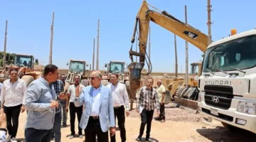 محافظ المنيا يزور الحملة الميكانيكية ويؤكد على استعداد المعدات للتعامل مع الظروف الطارئة