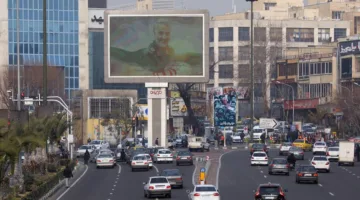 330 ألف شخص يغادرون طهران بعد التحذير من إسرائيل.. التفاصيل الكاملة
