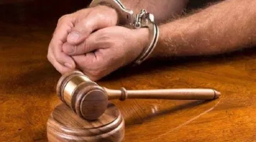 حبس مدرب كاراتيه لمدة 15 يومًا بتهمة الاعتداء الجنسي على طفل في الفيوم.