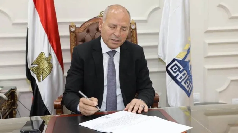 محافظ القاهرة يعلن نتائج الفصل الدراسي الثاني للشهادة الإعدادية بنسبة نجاح 77%