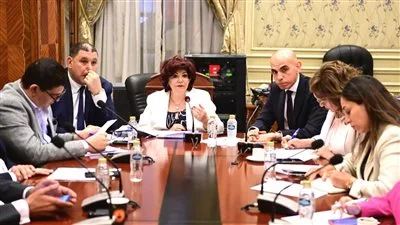لجنة السياحة بالبرلمان توصي بإلغاء رسوم التحصيل على المنشآت الفندقية والسياحية في الأقصر لجنة السياحة بالبرلمان توصي بإلغاء رسوم التحصيل على المنشآت الفندقية والسياحية في الأقصر