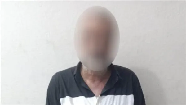 صاحب كافيتيريا يعتدي على طالب بسلاح أبيض بسبب خلاف على مرحاض في دمياط
