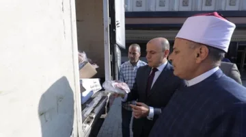 محافظ كفر الشيخ يوزع 2 طن من لحوم الأضاحي على الأسر المحتاجة.