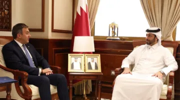 وزير البلدية يلتقي بنائب وزير الخارجية اليوناني