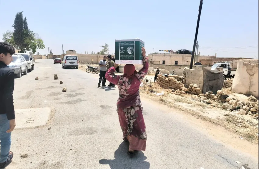 مركز الملك سلمان للإغاثة يقدّم (2.020) سلة غذائية في مدينة حلب بسوريا مركز الملك سلمان للإغاثة يقدّم (2.020) سلة غذائية في مدينة حلب بسوريا