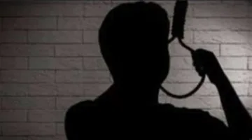 شاب يقدم على الانتحار شنقًا في منزله بالمحلة الكبرى في الغربية | التفاصيل