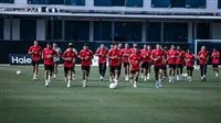 فيفا يكشف عن طاقم التحكيم لمباراة الأهلي وبالميراس في كأس العالم للأندية 2025