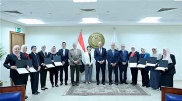 وزير التعليم ونائب رئيس هيئة التعاون الدولي اليابانية “جايكا” يكرمان الدفعة الرابعة من مدربي أنشطة التوكاتسو.
