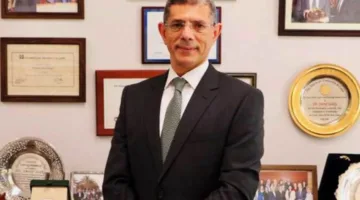 رئيس وكالة الفضاء المصرية يقدم عرضًا عن تجربة المدينة الفضائية في منتدى التكنولوجيا الدولي في أنجولا