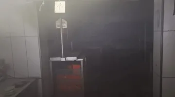 إطفاء حريق في مطعم بافلو برجر بالقرب من مسرح الزعيم بالهرم | صور