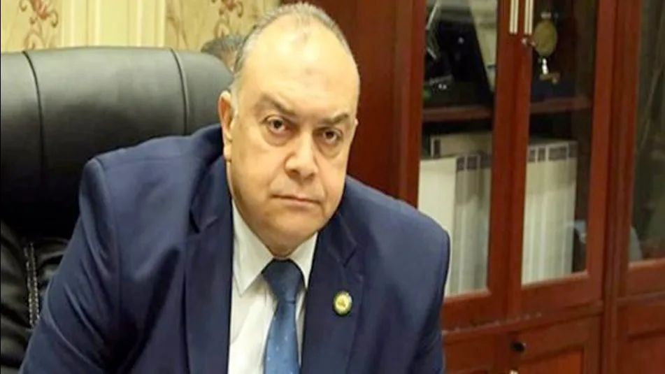 لجنة النقل في البرلمان تبحث طلبات توضيح بشأن قطاعي الطرق والسكك الحديدية لجنة النقل في البرلمان تبحث طلبات توضيح بشأن قطاعي الطرق والسكك الحديدية