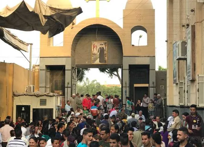 بعد سنوات من الترقب.. البابا تواضروس يبدأ مناقشة ملف إيبارشية مطاي وكنيسة “المناهري” بعد سنوات من الترقب.. البابا تواضروس يبدأ مناقشة ملف إيبارشية مطاي وكنيسة “المناهري”
