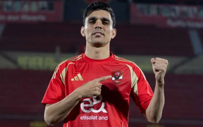 شوبير يوضح سبب غياب أشرف بن شرقي عن مباراة الأهلي مع إنتر ميامي شوبير يوضح سبب غياب أشرف بن شرقي عن مباراة الأهلي مع إنتر ميامي
