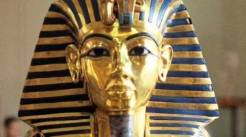 بعد تأجيل افتتاح المتحف الكبير… هذا هو موقع عرض قناع توت عنخ آمون.