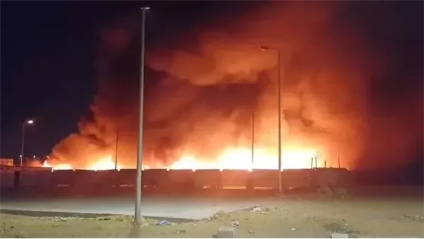 القاهرة الإخبارية: اندلاع حريق في منطقة سقوط صاروخ إيراني جنوبي إسرائيل (فيديو) القاهرة الإخبارية: اندلاع حريق في منطقة سقوط صاروخ إيراني جنوبي إسرائيل (فيديو)