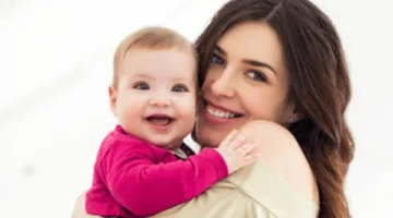 ما هي الكمية المثلى من السوائل التي يتوجب على الطفل تناولها يوميًا؟
