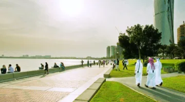 حرارة مرتفعة خلال النهار على الساحل مع تنبيه لوجود رياح قوية وارتفاع الأمواج في عرض البحر