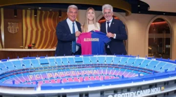 فيديو – النجمة العالمية تعود إلى برشلونة بعد 8 أعوام