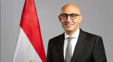 عاجل.. وزير التربية والتعليم يراقب بداية الامتحانات من غرفة العمليات الرئيسية