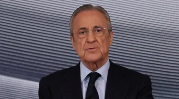 رئيس ريال مدريد يشجع لاعبيه قبل اللقاء مع الهلال