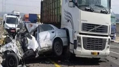 بذكر الأسماء… مقتل 3 عمال وإصابة 15 آخرين جراء حادث تصادم في البحيرة