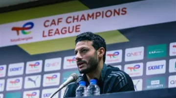 اجتماع الشناوي مع لاعبي الأهلي قبل مواجهة بالميراس في كأس العالم للأندية