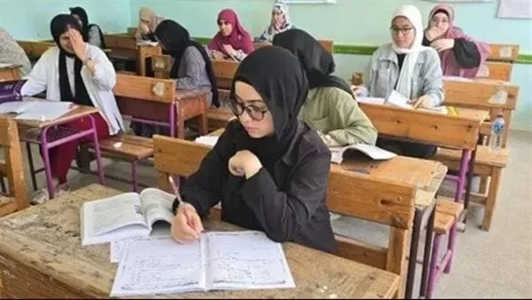 انتهاء اختبار اللغة الأجنبية الثانية لطلبة النظام الجديد في الثانوية العامة انتهاء اختبار اللغة الأجنبية الثانية لطلبة النظام الجديد في الثانوية العامة