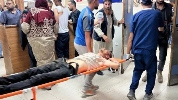 60 قتيلاً و200 جريح جراء قصف استهدف مركز توزيع المساعدات في غزة 60 قتيلاً و200 جريح جراء قصف استهدف مركز توزيع المساعدات في غزة