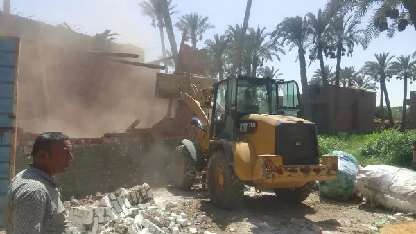 إزالة 27 حالة تعدٍّ على الممتلكات العامة في قرى البدرشين بمحافظة الجيزة إزالة 27 حالة تعدٍّ على الممتلكات العامة في قرى البدرشين بمحافظة الجيزة