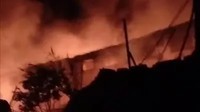 مصرع شخص نتيجة حريق في شقة سكنية بالقرب من مجمع المدارس بأبو صوير مصرع شخص نتيجة حريق في شقة سكنية بالقرب من مجمع المدارس بأبو صوير
