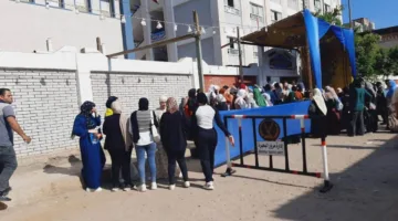 احتفال كبير بين طلاب الثانوية العامة في البحيرة بعد تسهيل امتحان اللغة الفرنسية