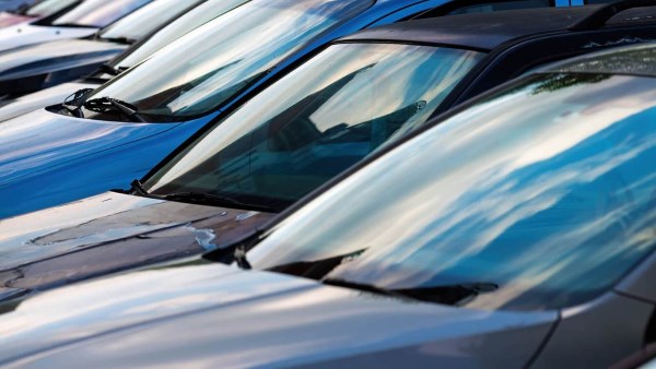 نصائح من ميكانيكي محترف: كيف تقي نفسك من التكاليف العالية عند شراء سيارات مستعملة؟ نصائح من ميكانيكي محترف: كيف تقي نفسك من التكاليف العالية عند شراء سيارات مستعملة؟