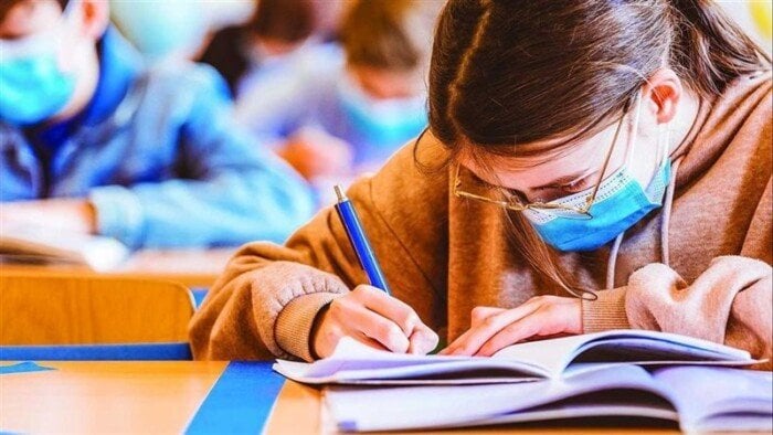 «سهل وواضح».. آراء الطلاب حول امتحان اللغة الأجنبية الثانية للثانوية العامة 2025 «سهل وواضح».. آراء الطلاب حول امتحان اللغة الأجنبية الثانية للثانوية العامة 2025