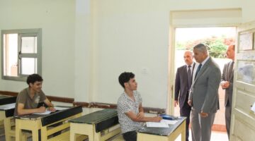 الثانوية العامة 2025: محافظ الإسكندرية يتابع تقدم الامتحانات | صور