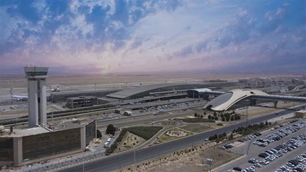إيران تُمدد وقف الرحلات الجوية حتى فجر يوم الأربعاء. إيران تُمدد وقف الرحلات الجوية حتى فجر يوم الأربعاء.
