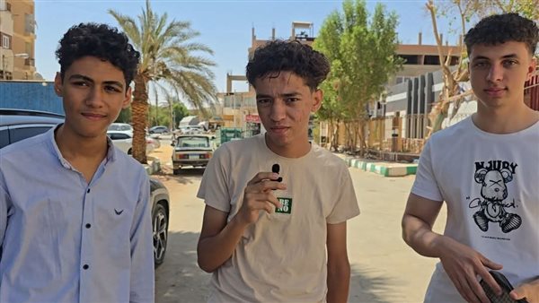طلاب الوادي الجديد: “اختبار اللغة الأجنبية بسيط ومتاح للجميع” طلاب الوادي الجديد: “اختبار اللغة الأجنبية بسيط ومتاح للجميع”