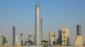 بورصة مصر تتهيأ لإطلاق قواعد تنظيم منصات الصناديق العقارية الإلكترونية
