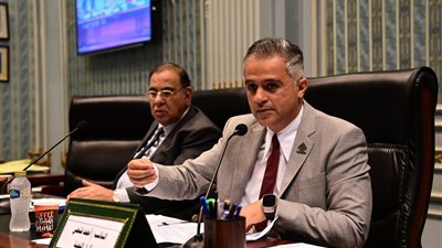 النائب أحمد فتحي يرأس اجتماع لجنة الشؤون الاجتماعية لمراجعة أوضاع الرائدات الاجتماعيات. النائب أحمد فتحي يرأس اجتماع لجنة الشؤون الاجتماعية لمراجعة أوضاع الرائدات الاجتماعيات.